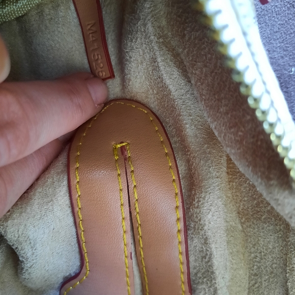 Luxurious Bag - Picture 5 of 6